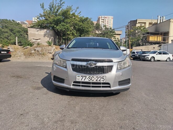 Chevrolet Cruze-1