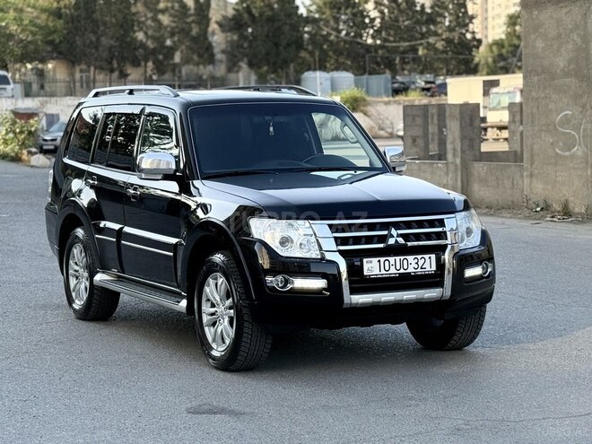 Mitsubishi Pajero 2017, 244,000 km - 3.8 л - Bakı