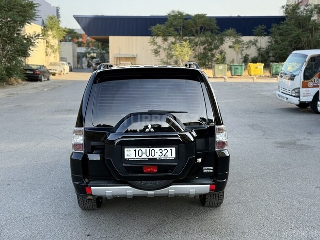 Mitsubishi Pajero 2017, 244,000 km - 3.8 л - Bakı