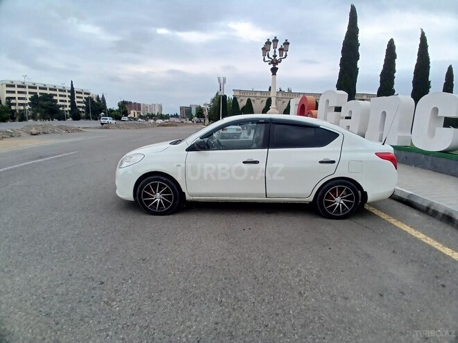 Nissan Sunny 2013, 156,602 km - 1.8 l - Gəncə