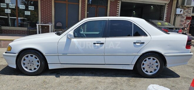 Mercedes C 230 1999, 254,000 km - 2.3 л - Bakı