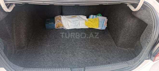 Volkswagen Polo 2012, 190,926 km - 1.6 l - Bakı