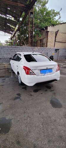 Nissan Sunny 2015, 121,000 km - 1.5 л - Bakı