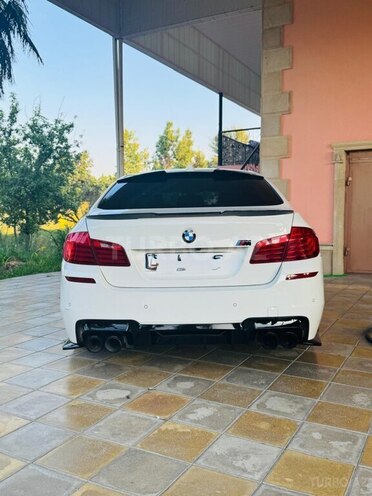 BMW 528 2019, 215,000 km - 2.0 л - Bakı