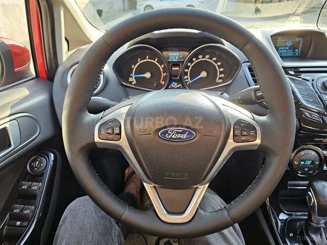 Ford Fiesta 2013, 122,000 km - 1.6 l - Bakı