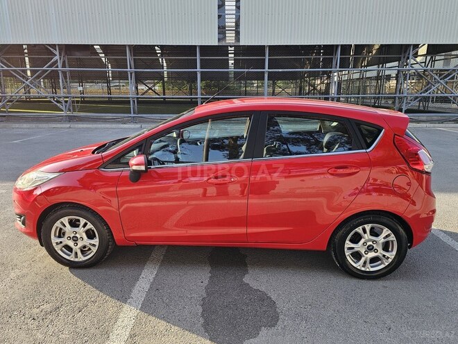 Ford Fiesta 2013, 122,000 km - 1.6 l - Bakı
