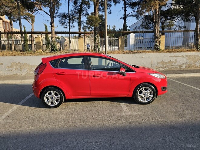 Ford Fiesta 2013, 122,000 km - 1.6 l - Bakı