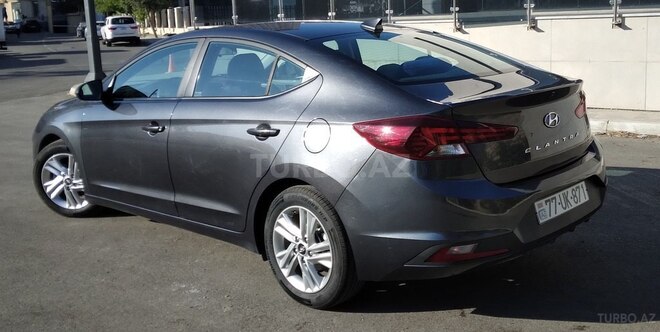 Hyundai Elantra 2019, 93,500 km - 2.0 l - Bakı