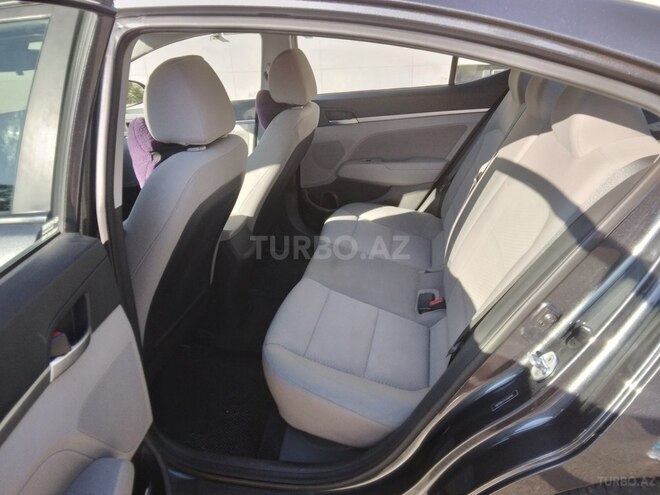Hyundai Elantra 2019, 93,500 km - 2.0 l - Bakı