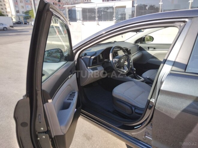 Hyundai Elantra 2019, 93,500 km - 2.0 l - Bakı