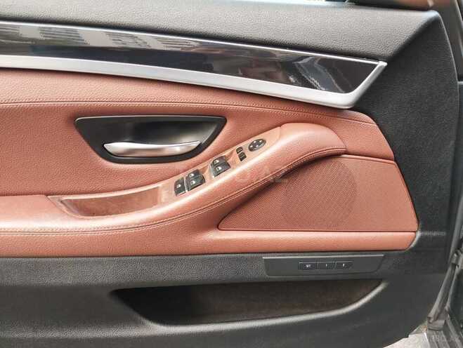 BMW 520 2014, 242,000 km - 2.0 l - Bakı