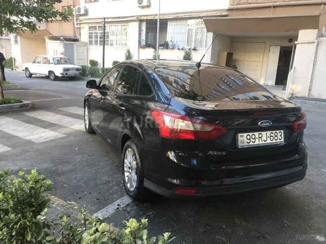 Ford Focus 2013, 214,300 km - 1.6 л - Bakı