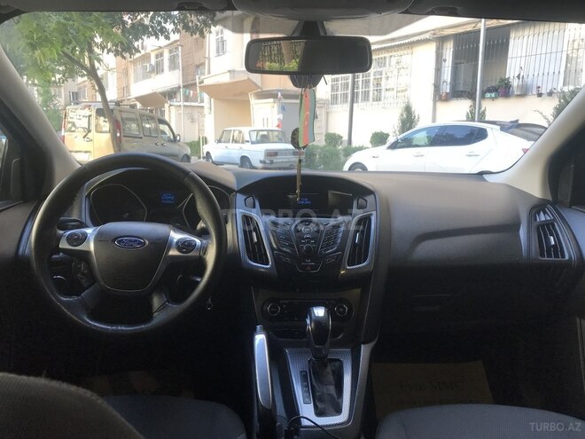 Ford Focus 2013, 214,300 km - 1.6 л - Bakı