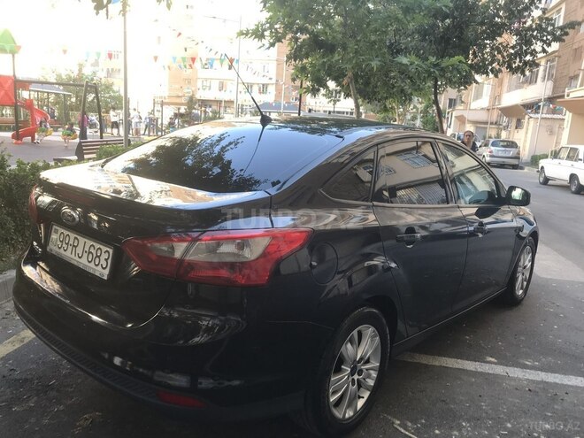 Ford Focus 2013, 214,300 km - 1.6 л - Bakı