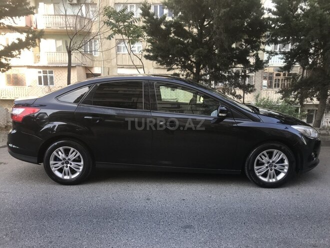 Ford Focus 2013, 214,300 km - 1.6 л - Bakı
