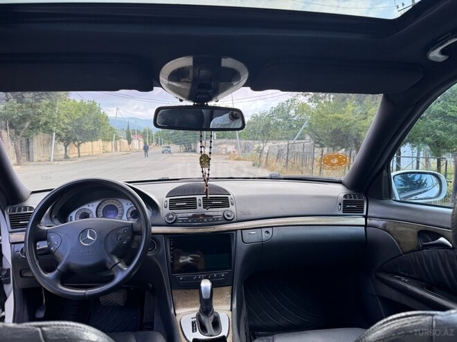 Mercedes E 270 2003, 317,000 km - 2.7 l - Bakı