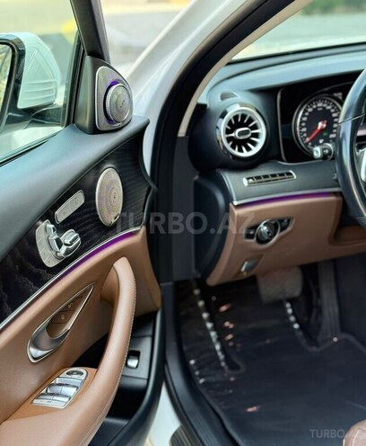 Mercedes E 220 d 2019, 89,000 km - 2.2 l - Bakı