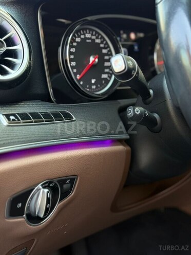 Mercedes E 220 d 2019, 89,000 km - 2.2 l - Bakı