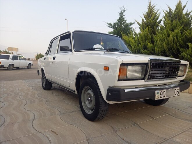 LADA (VAZ) 2107-2