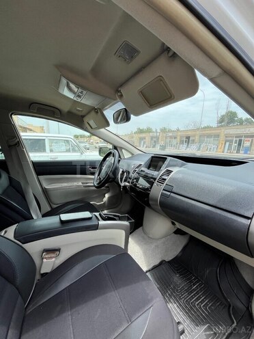 Toyota Prius 2007, 240,000 km - 1.5 l - Salyan
