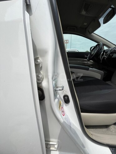 Toyota Prius 2007, 240,000 km - 1.5 l - Salyan