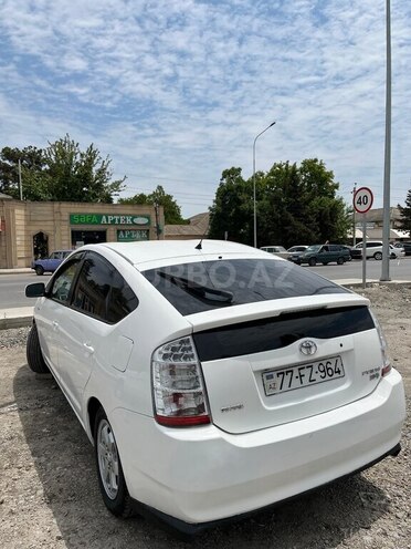 Toyota Prius 2007, 240,000 km - 1.5 l - Salyan