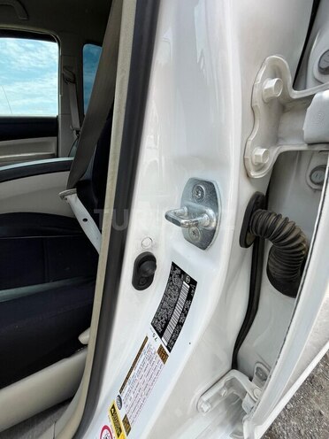Toyota Prius 2007, 240,000 km - 1.5 l - Salyan