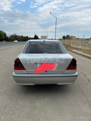 Mercedes C 240 1999, 232,000 km - 2.4 л - Yevlax