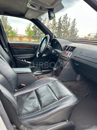 Mercedes C 240 1999, 232,000 km - 2.4 л - Yevlax