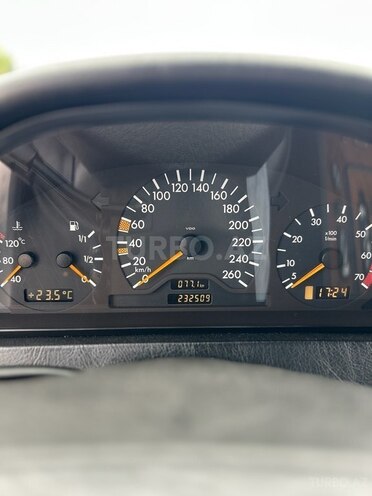 Mercedes C 240 1999, 232,000 km - 2.4 л - Yevlax