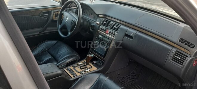 Mercedes E 320 2000, 450,000 km - 3.2 l - Bakı