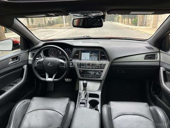 Hyundai Sonata-6