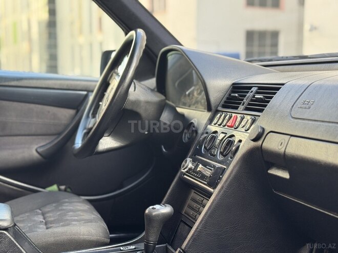 Mercedes C 240 1998, 315,000 km - 2.4 l - Bakı