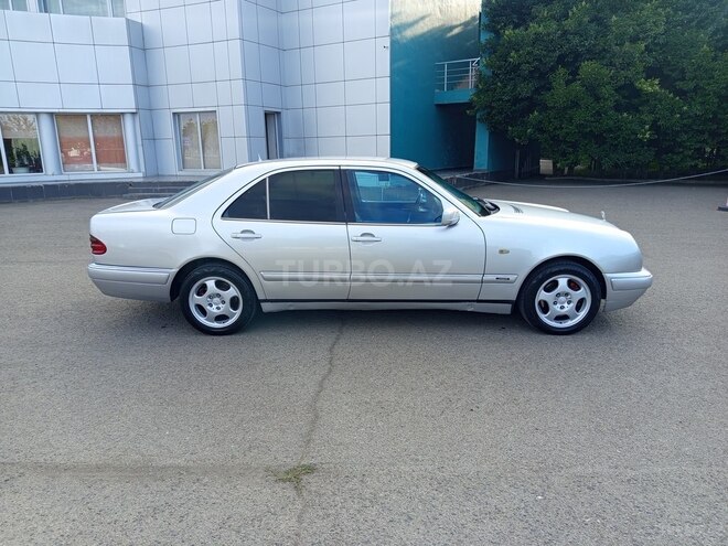 Mercedes E 280 1997, 228,000 km - 2.8 l - Bakı