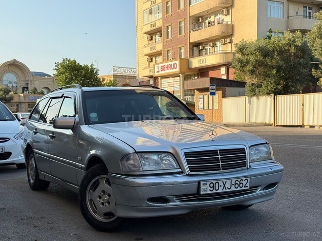Mercedes C 220 d-8