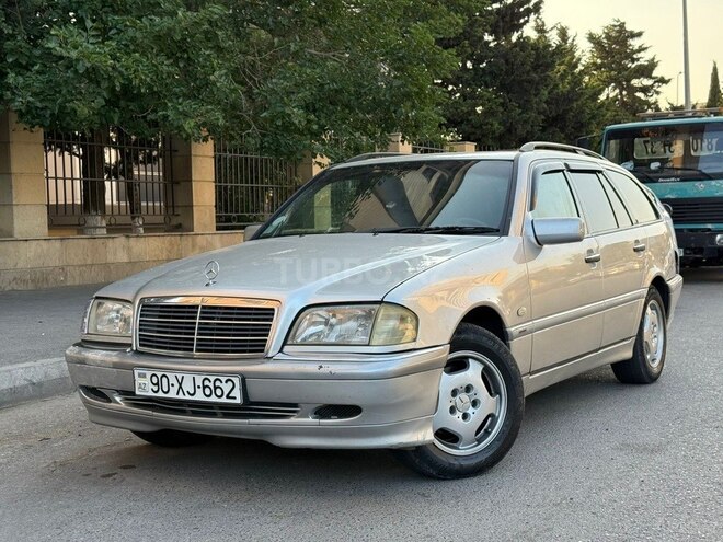 Mercedes C 220 d-6