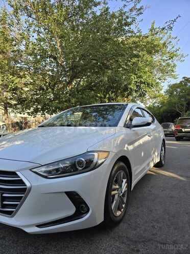 Hyundai Avante 2018, 133,000 km - 1.6 л - Bakı