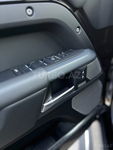 Land Rover Defender 2023, 26,000 km - 3.0 л - Bakı