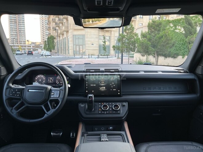 Land Rover Defender 2023, 26,000 km - 3.0 л - Bakı