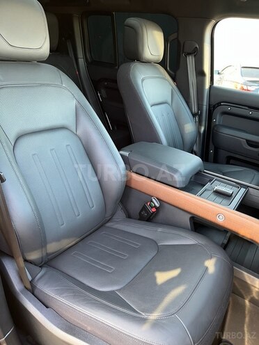 Land Rover Defender 2023, 26,000 km - 3.0 л - Bakı