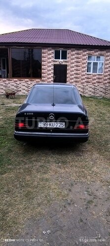Mercedes E 200 d 1993, 264,803 km - 2.0 л - Bakı