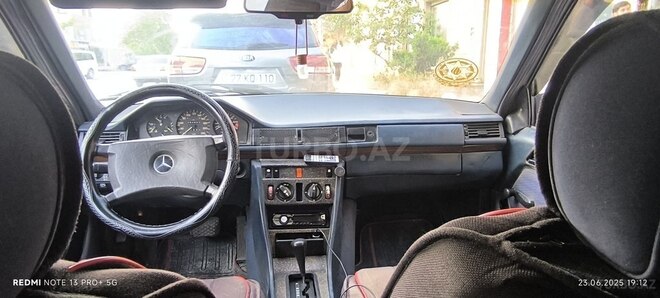 Mercedes E 200 d 1993, 264,803 km - 2.0 л - Bakı