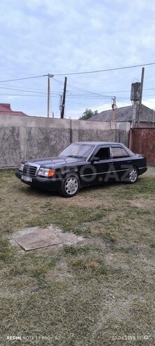 Mercedes E 200 d 1993, 264,803 km - 2.0 л - Bakı