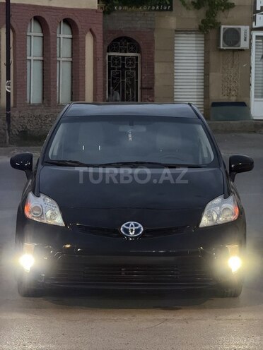 Toyota Prius-1