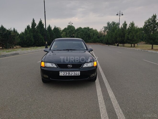 Opel Vectra 1996, 530,000 km - 2.0 l - Ağdaş