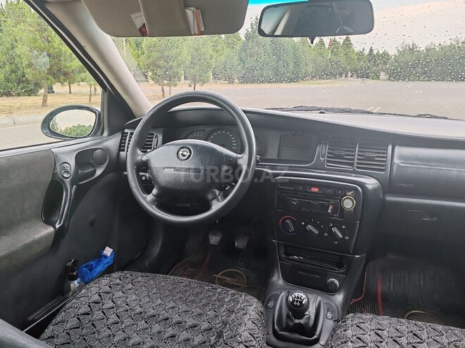 Opel Vectra 1996, 530,000 km - 2.0 l - Ağdaş