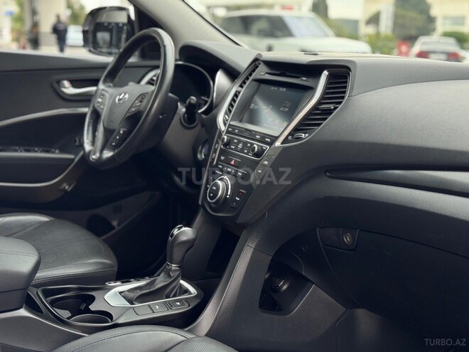 Hyundai Santa Fe-14
