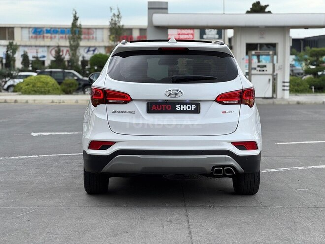 Hyundai Santa Fe-10