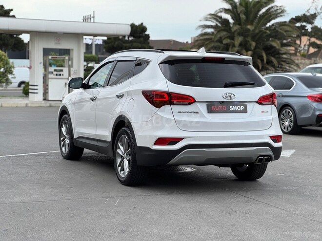 Hyundai Santa Fe-11
