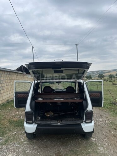 LADA (VAZ) Niva 2012, 200,000 km - 1.7 l - İsmayıllı